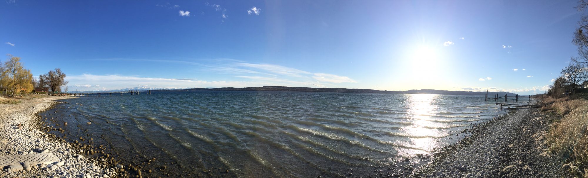 Blick über den Bodensee Richtung Insel Mainau